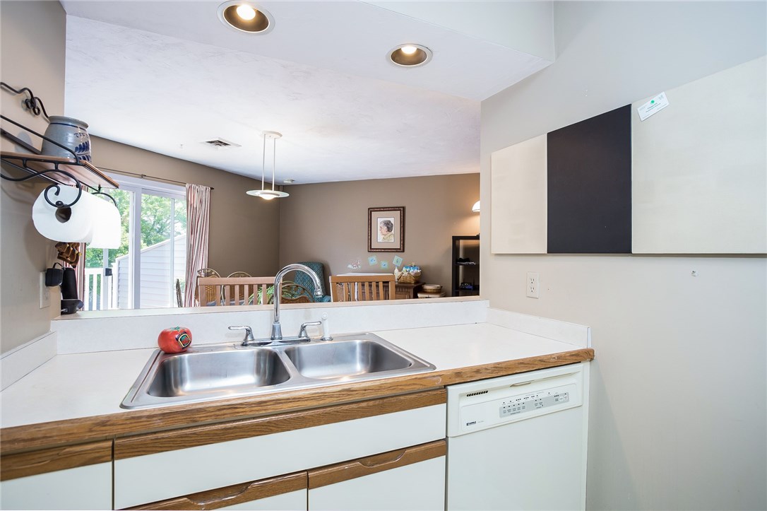 447 Stafford Road, Unit E2 Tiverton, RI 02878 - Photo 7 of 16 Gallery Image 7