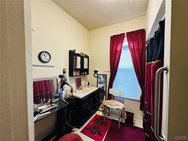 $975 | 8 Greenbush Street, Unit 1, Cortland, NY 13045