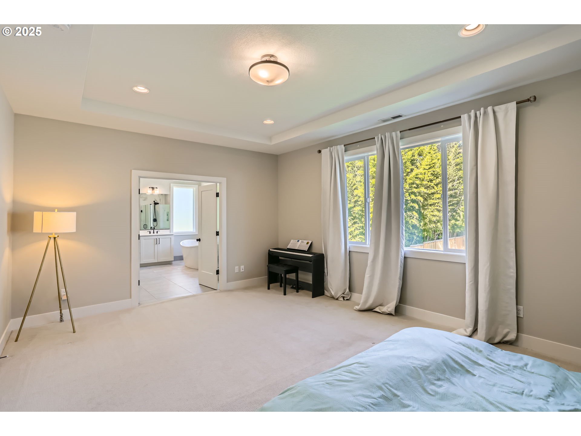 7414 Southwest 80th Terrace Portland, OR 97223 - Photo 15 of 31