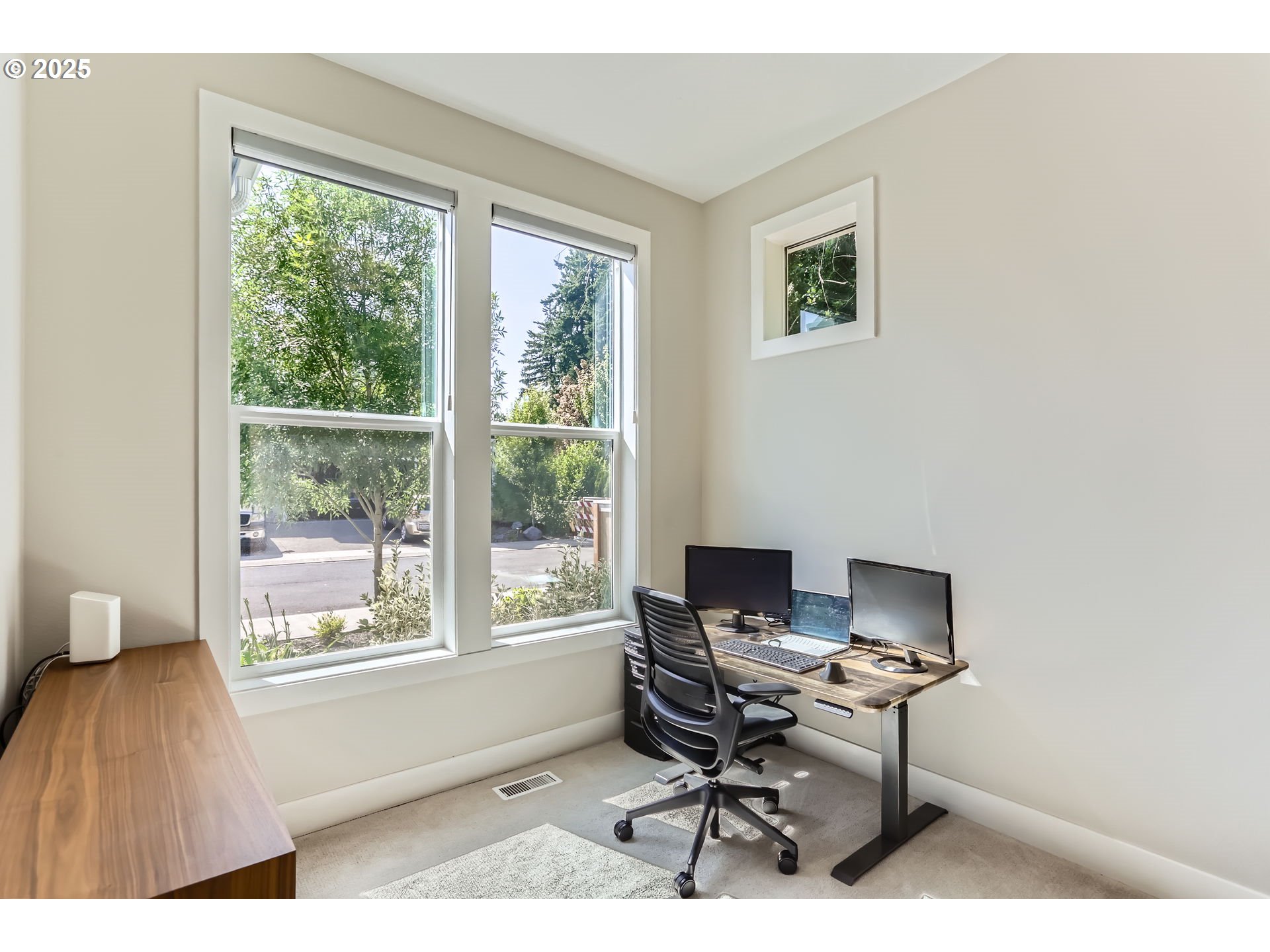 7414 Southwest 80th Terrace Portland, OR 97223 - Photo 5 of 31