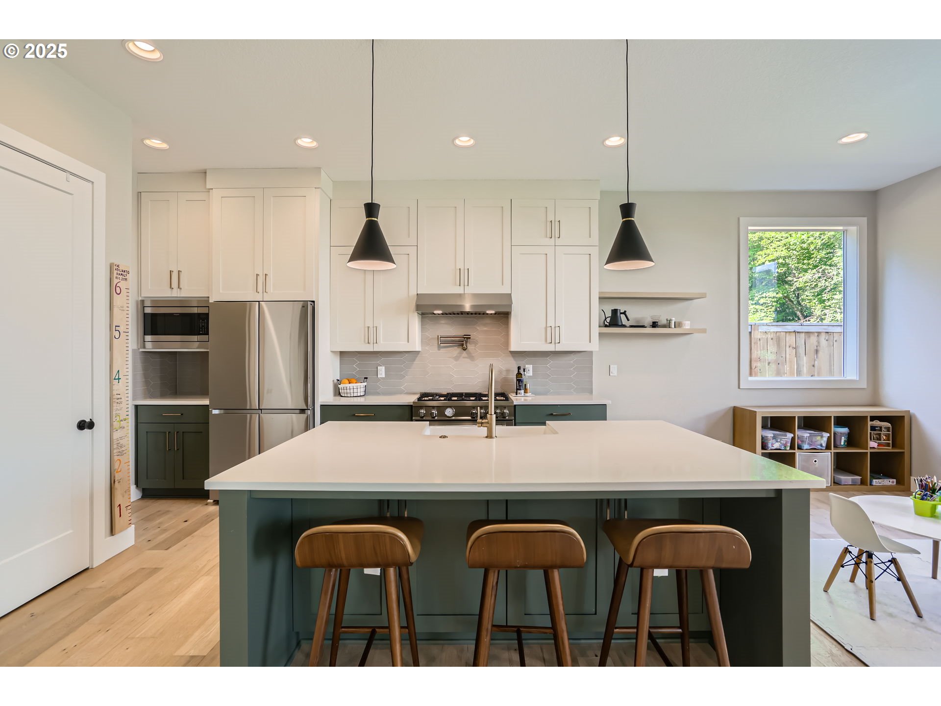 7414 Southwest 80th Terrace Portland, OR 97223 - Photo 8 of 31