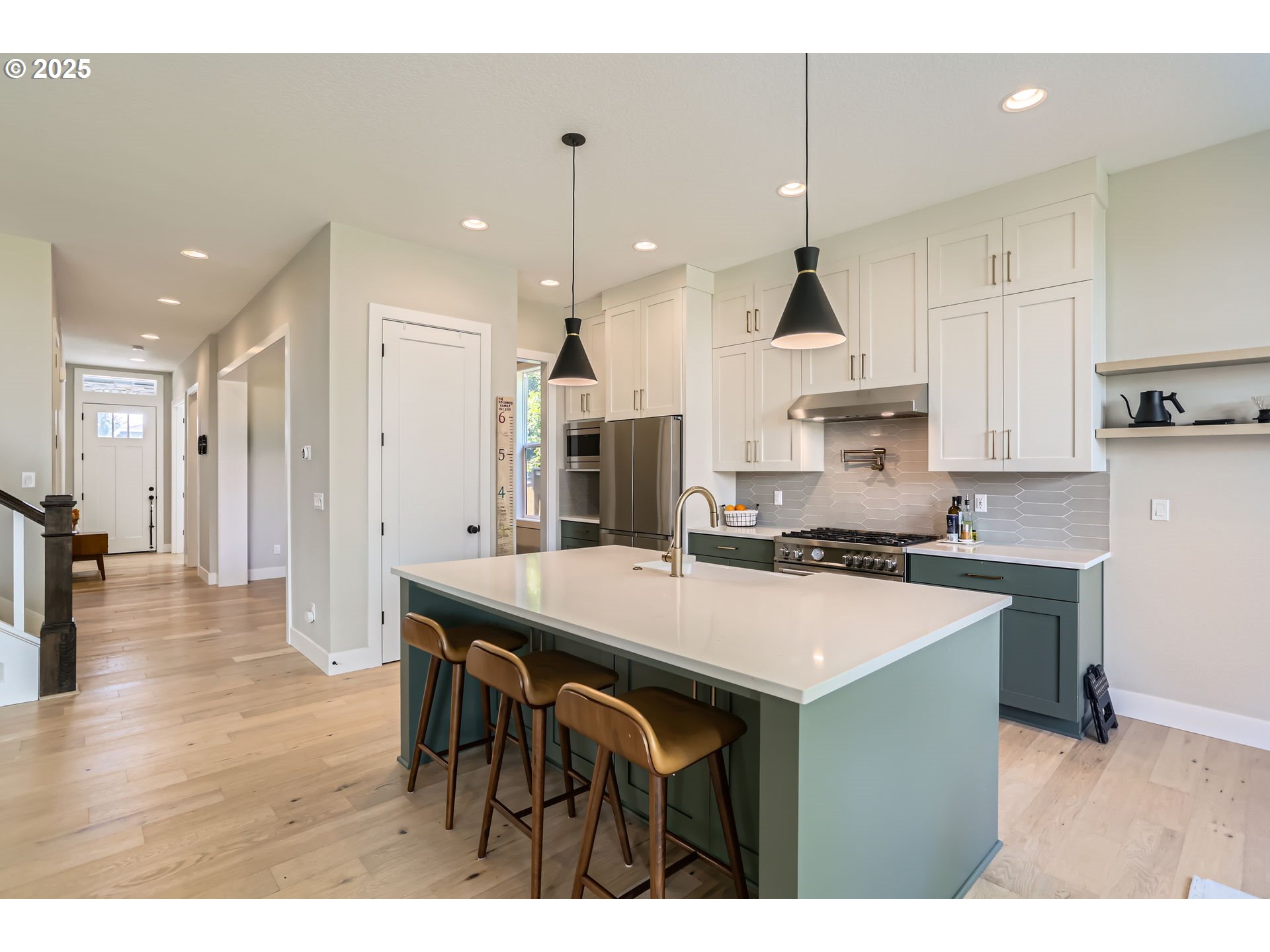 7414 Southwest 80th Terrace Portland, OR 97223 - Photo 9 of 31