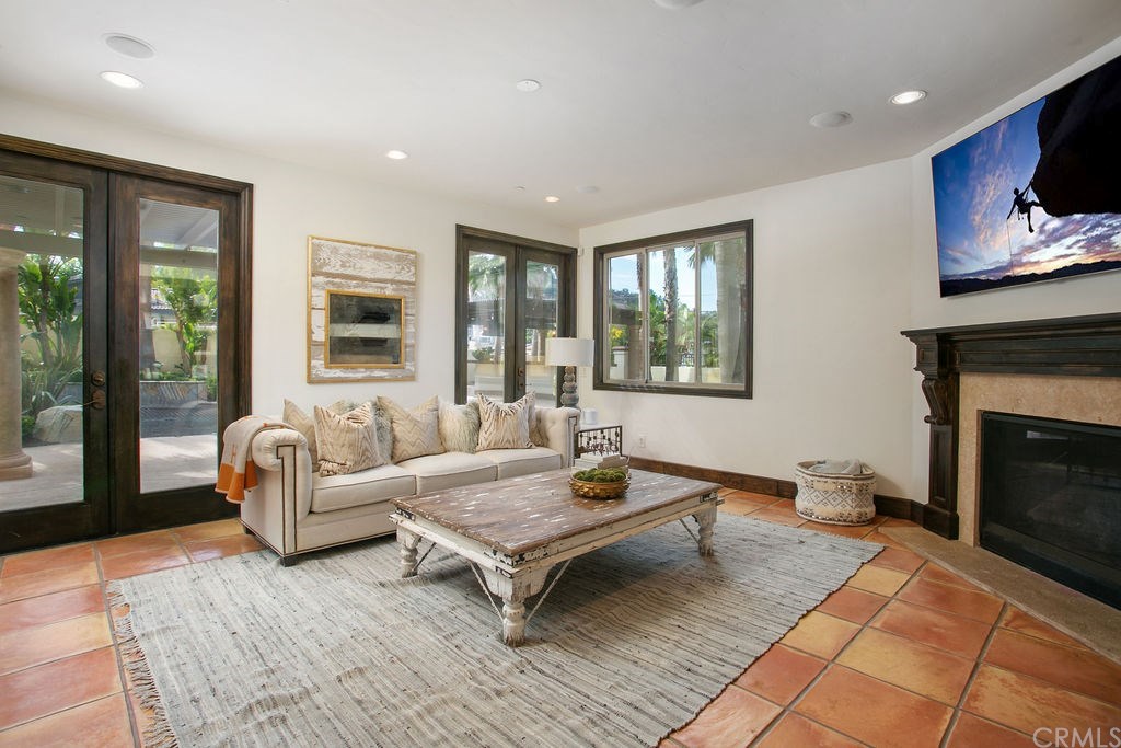 12581 Barrett Lane North Tustin, CA 92705 - Photo 12 of 60