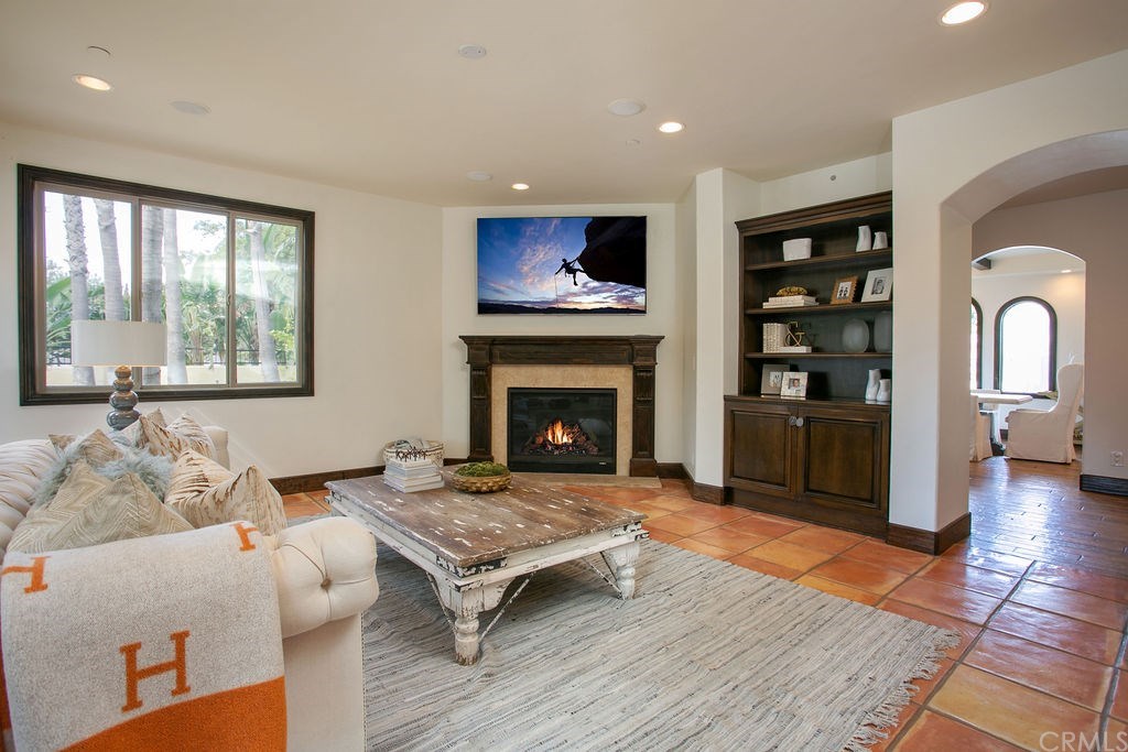 12581 Barrett Lane North Tustin, CA 92705 - Photo 13 of 60