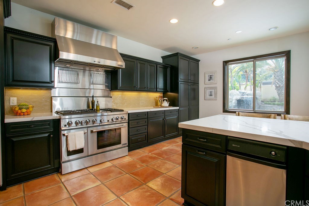 12581 Barrett Lane North Tustin, CA 92705 - Photo 16 of 60