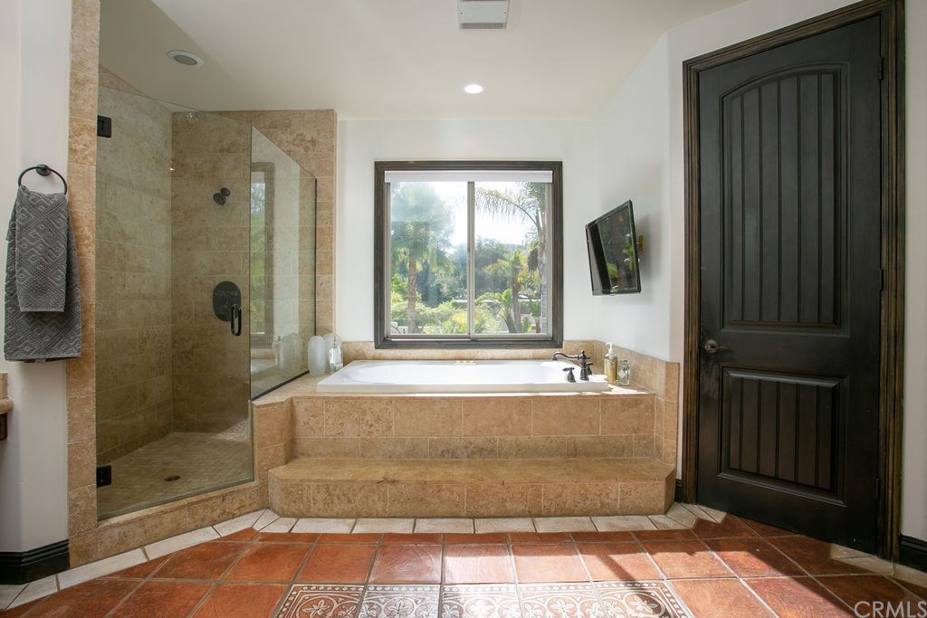 12581 Barrett Lane North Tustin, CA 92705 - Photo 23 of 60