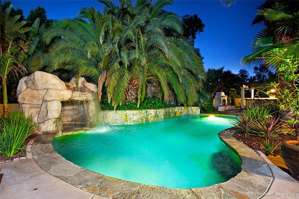 12581 Barrett Lane North Tustin, CA 92705 - Photo 4 of 60