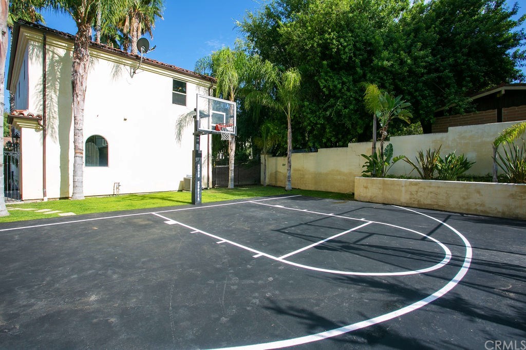 12581 Barrett Lane North Tustin, CA 92705 - Photo 46 of 60