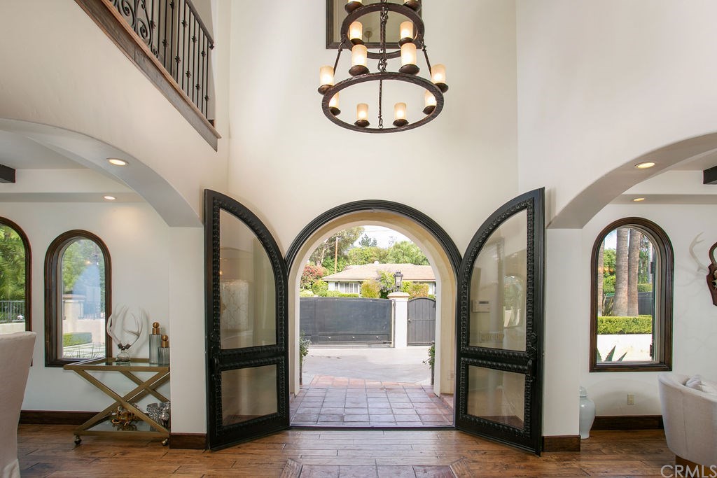 12581 Barrett Lane North Tustin, CA 92705 - Photo 6 of 60