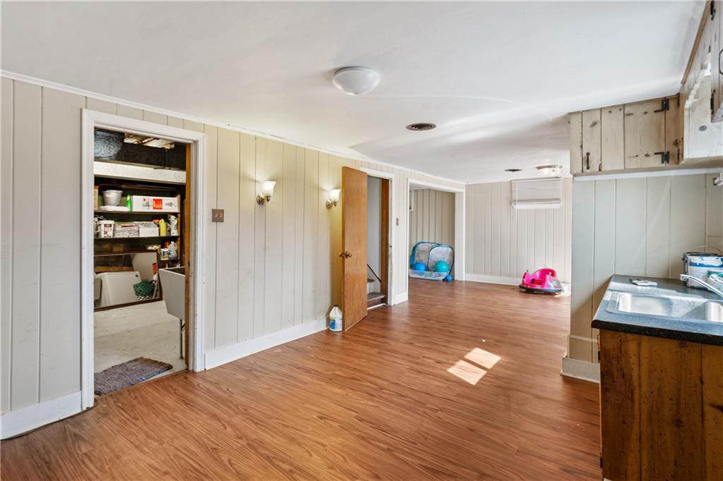 221 Crestview Road Pittsburgh, PA 15235 - Photo 16 of 24 Gallery Image 16