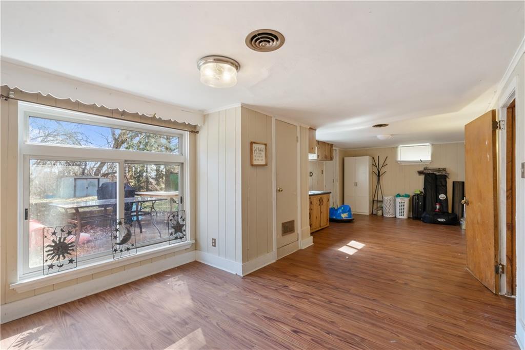 221 Crestview Road Pittsburgh, PA 15235 - Photo 19 of 24 Gallery Image 19