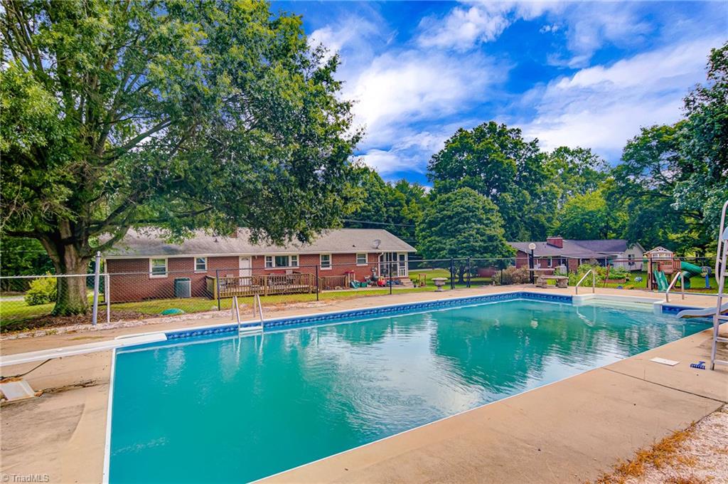 4530 Poindexter Road Walkertown, NC 27051 - Photo 29 of 30 Gallery Image 29