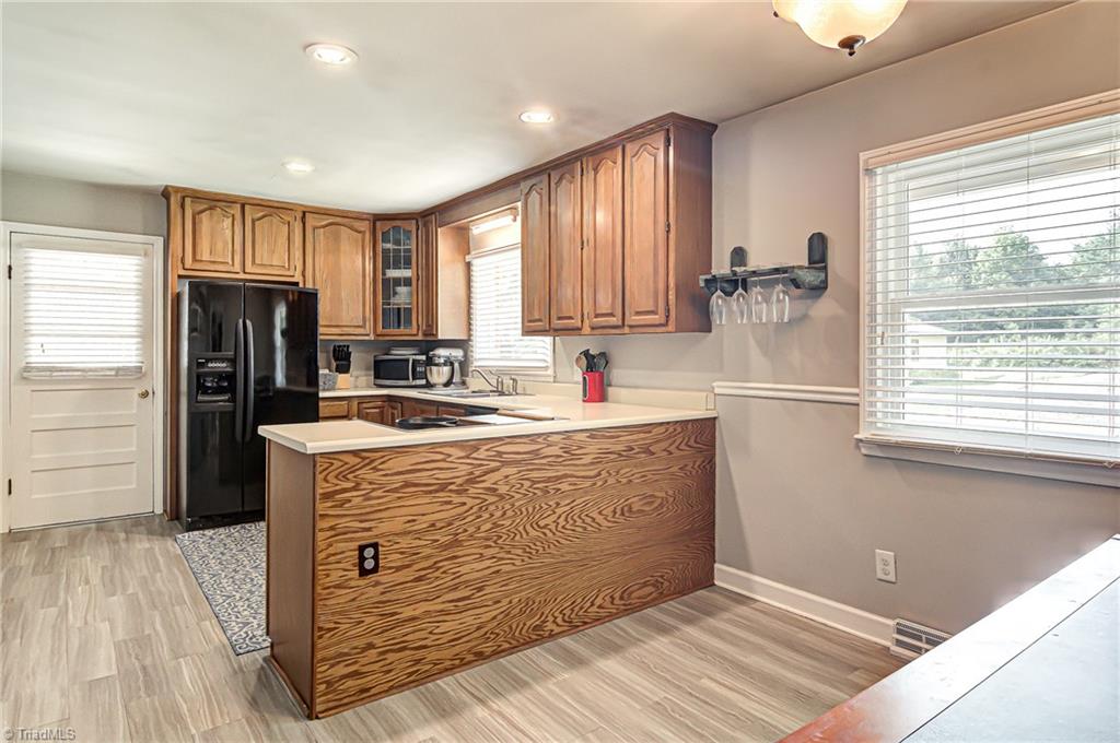 4530 Poindexter Road Walkertown, NC 27051 - Photo 8 of 30 Gallery Image 8