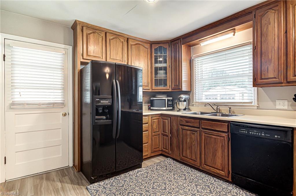 4530 Poindexter Road Walkertown, NC 27051 - Photo 9 of 30 Gallery Image 9