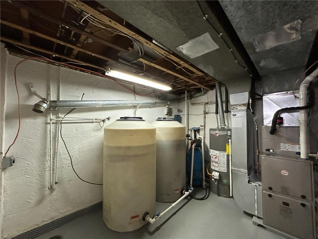 389 Rural Valley Road Claysville, PA 15323 - Photo 32 of 35 a utility room with dryer and washer