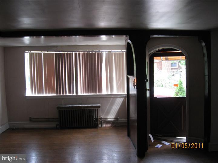 236 Maypole Road Upper Darby, PA 19082 - Photo 2 of 8