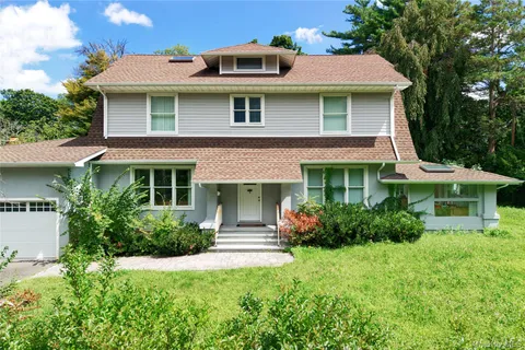 $2,250,000 | 51 Bayview Avenue, Great Neck, NY 11021