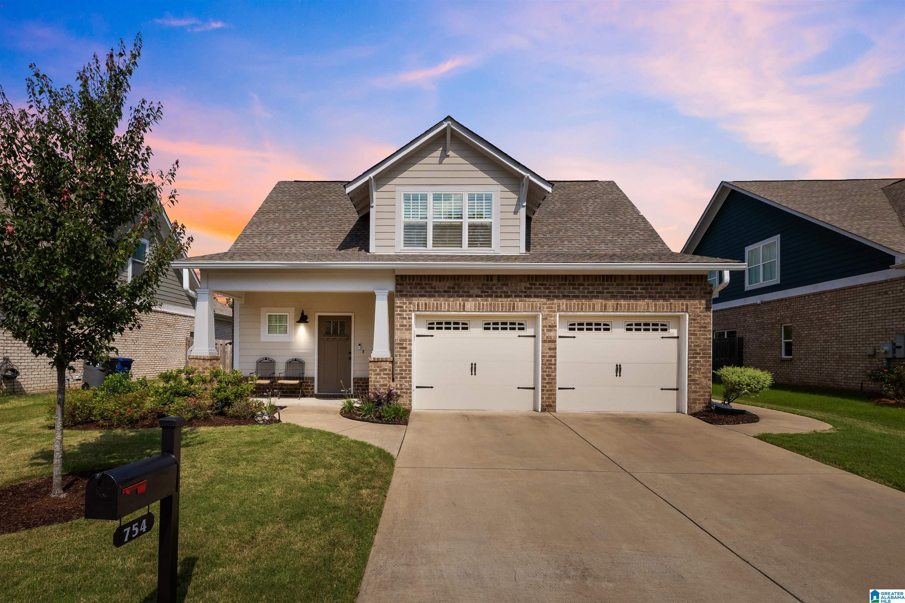 754 Pineview Road Birmingham, AL 35210 - Photo 1 of 31
