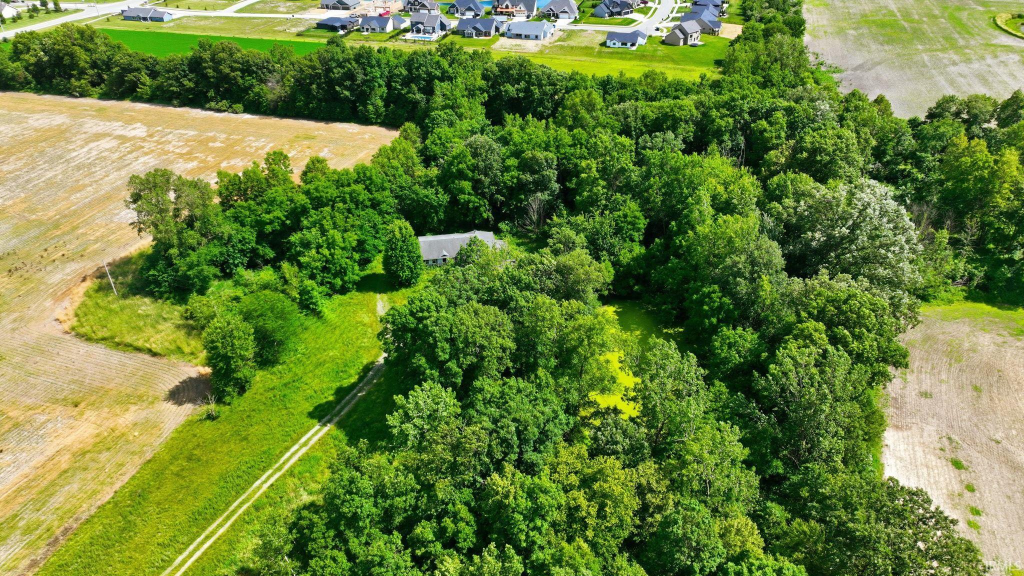 5002 North County Line Road East Auburn, IN 46706 - Photo 5 of 10