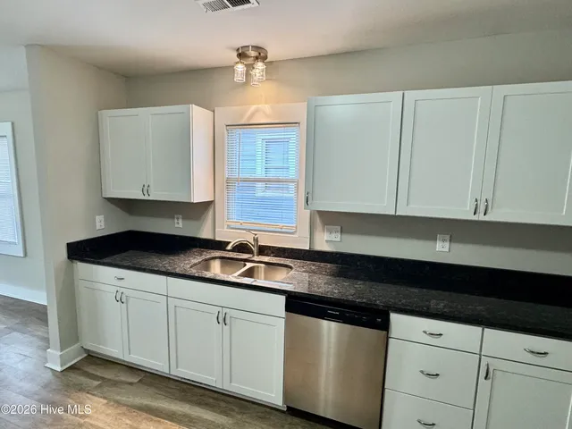 $1,500 | 415 West 3rd Street, Greenville, NC 27834