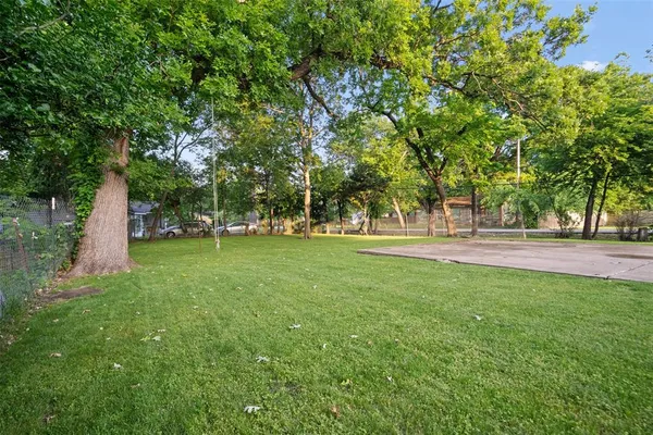 $1,850 | 920 North Virginia Street, Terrell, TX 75160
