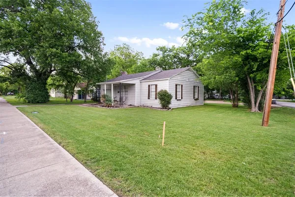 $1,850 | 920 North Virginia Street, Terrell, TX 75160