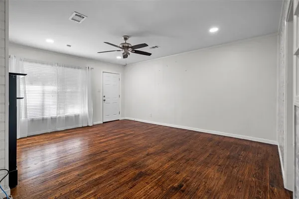 $1,850 | 920 North Virginia Street, Terrell, TX 75160