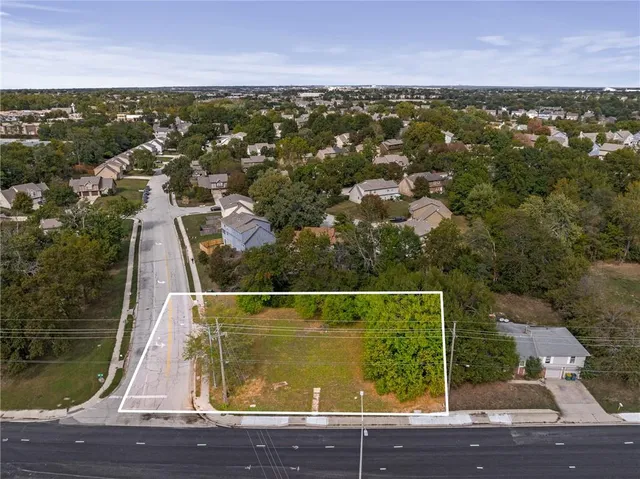 $350,000 | 6760 West 151st Street, Overland Park, KS 66223