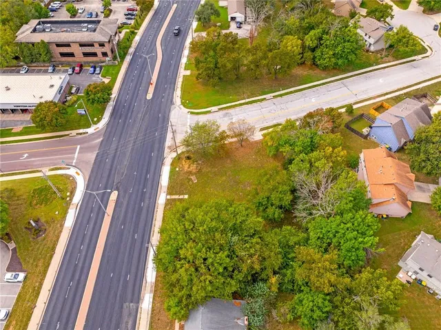 $350,000 | 6760 West 151st Street, Overland Park, KS 66223