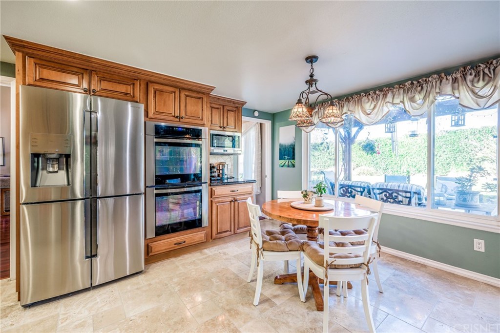 18261 Hiawatha Street Northridge, CA 91326 - Photo 18 of 35