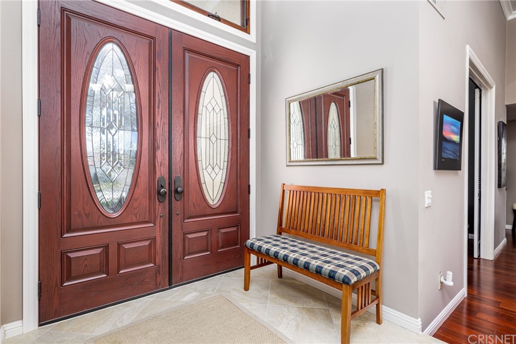 18261 Hiawatha Street Northridge, CA 91326 - Photo 5 of 35