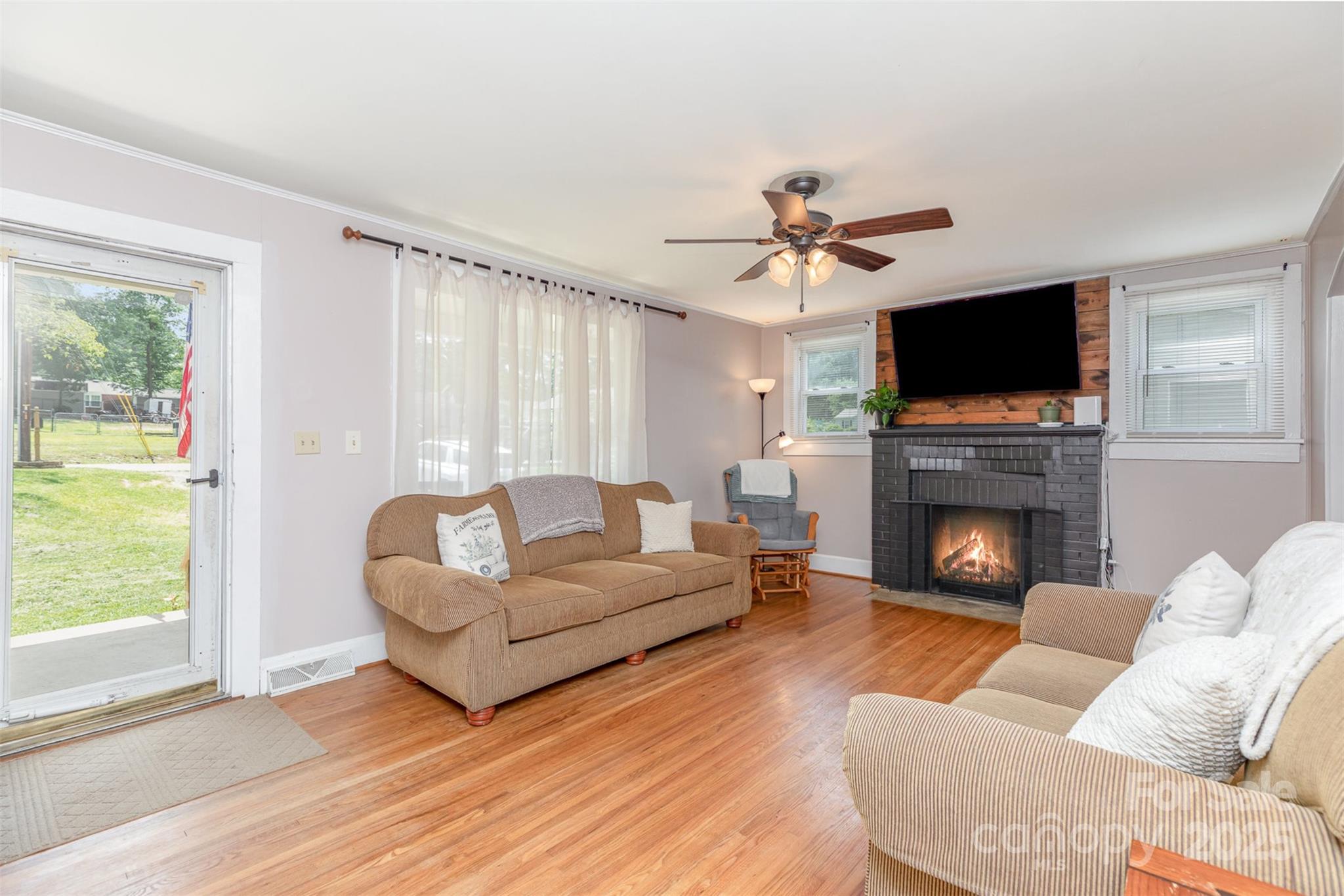810 Maplewood Avenue Kannapolis, NC 28081 - Photo 11 of 33 Gallery Image 11