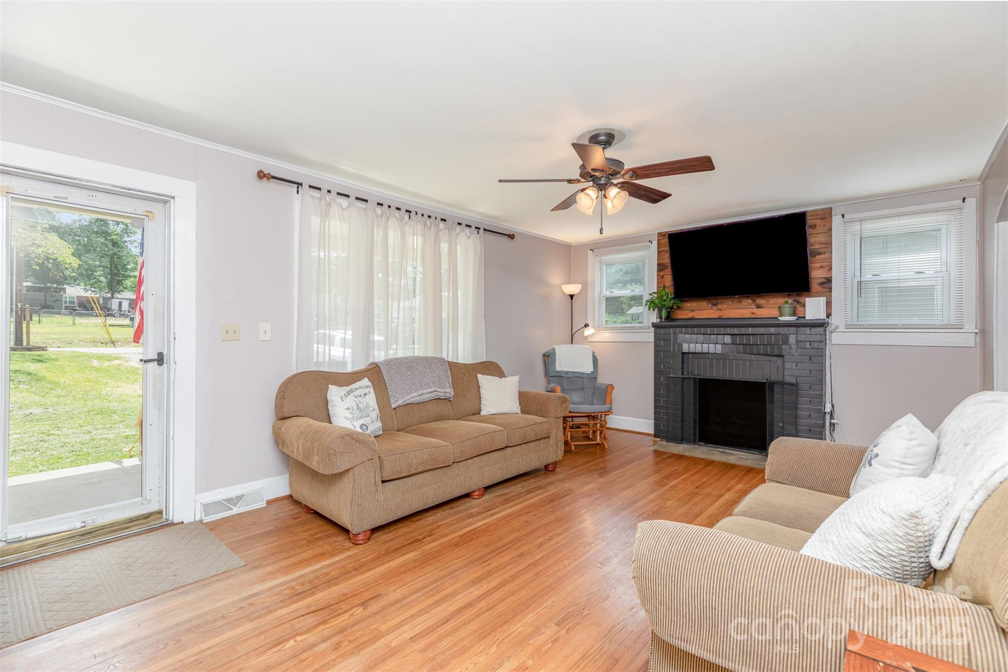 810 Maplewood Avenue Kannapolis, NC 28081 - Photo 12 of 33 Gallery Image 12