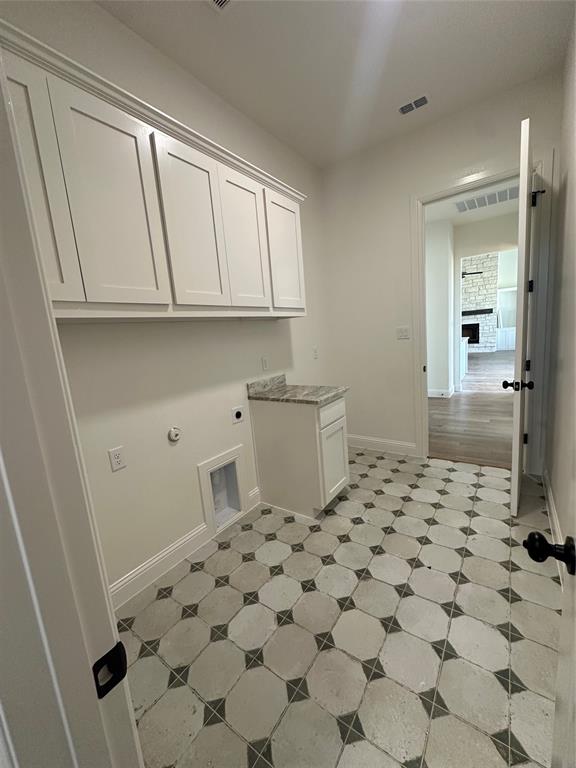 116 Blackstar Lane Decatur, TX 76234 - Photo 26 of 32 a bathroom with a sink toilet and shower