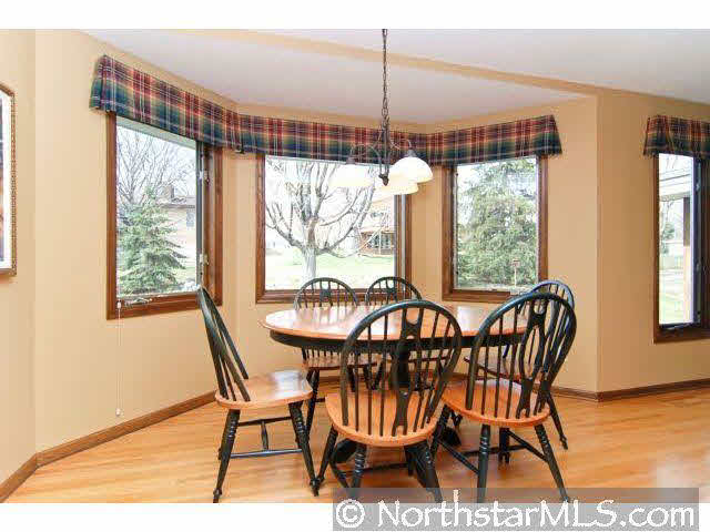 9616 Oxborough Road Bloomington, MN 55437 - Photo 3 of 10
