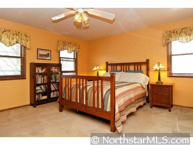9616 Oxborough Road Bloomington, MN 55437 - Photo 8 of 10