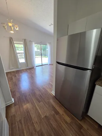 $2,350 | 5803 Southeast Collins Avenue, Stuart, FL 34997