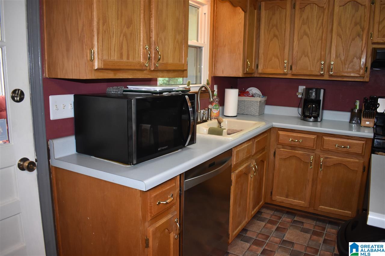 508 Wilderness Road Pelham, AL 35124 - Photo 22 of 38