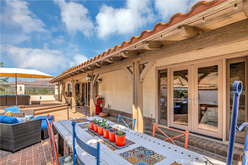 28604 Eagleton Street Agoura Hills, CA 91301 - Photo 53 of 72 a outdoor living space with patio furniture