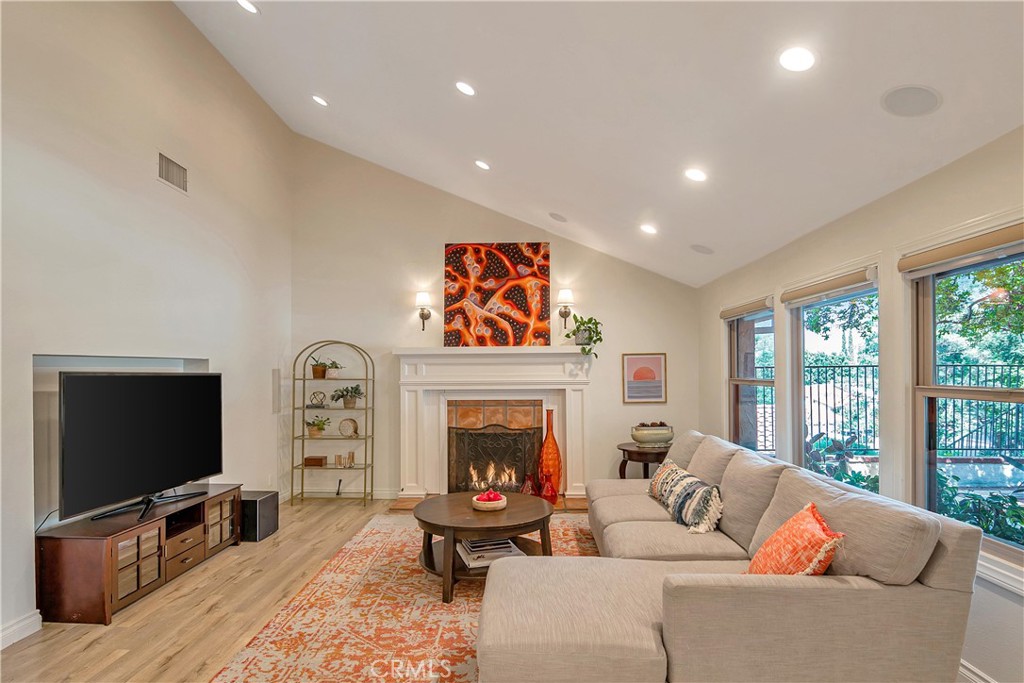 28604 Eagleton Street Agoura Hills, CA 91301 - Photo 9 of 72