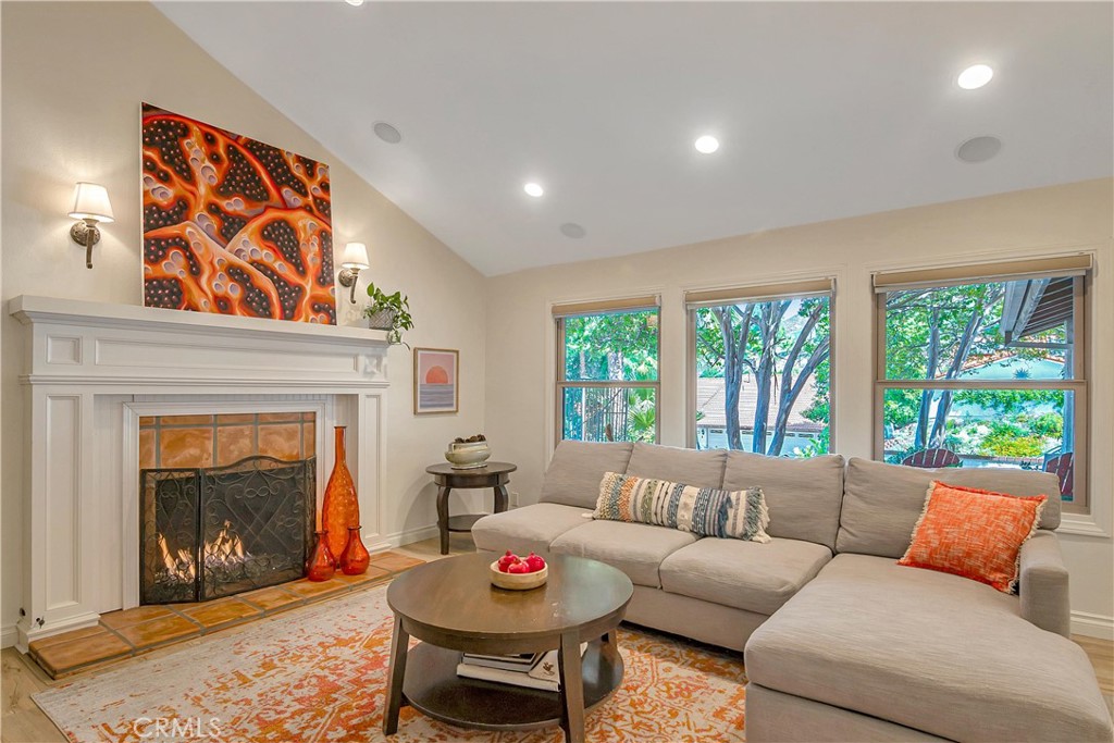 28604 Eagleton Street Agoura Hills, CA 91301 - Photo 10 of 72