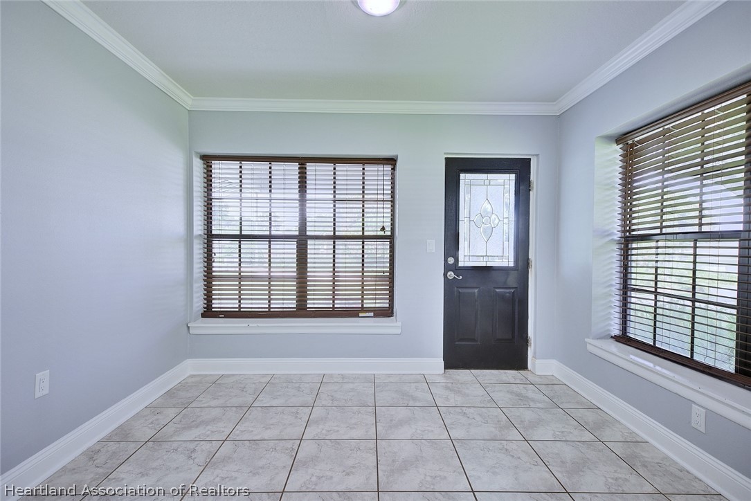 1216 Edgewater Point Drive Sebring, FL 33870 - Photo 4 of 40