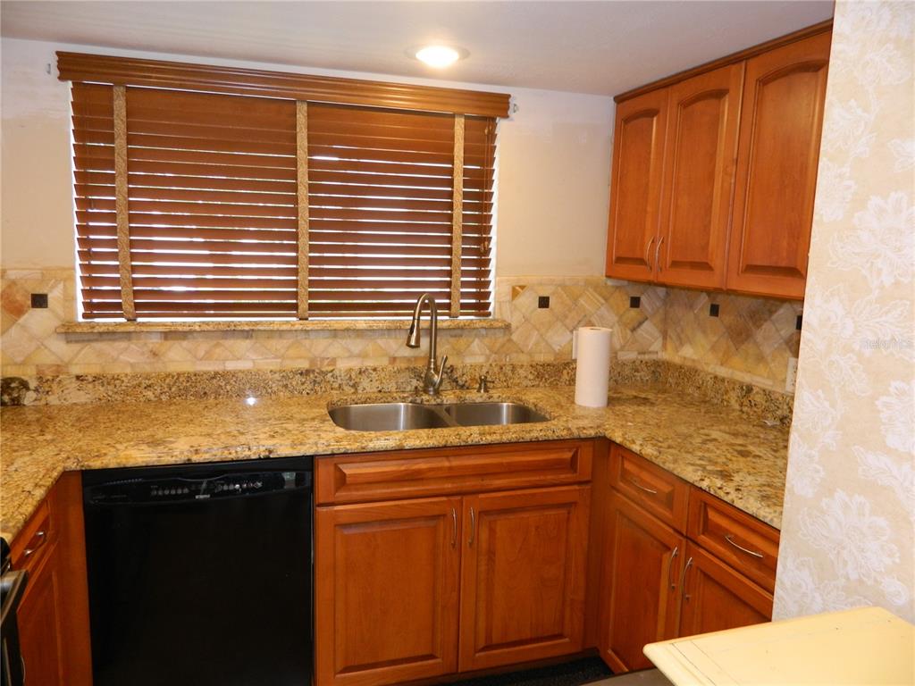 266 Orienta Point Street Altamonte Springs, FL 32701 - Photo 10 of 30 Gallery Image 10