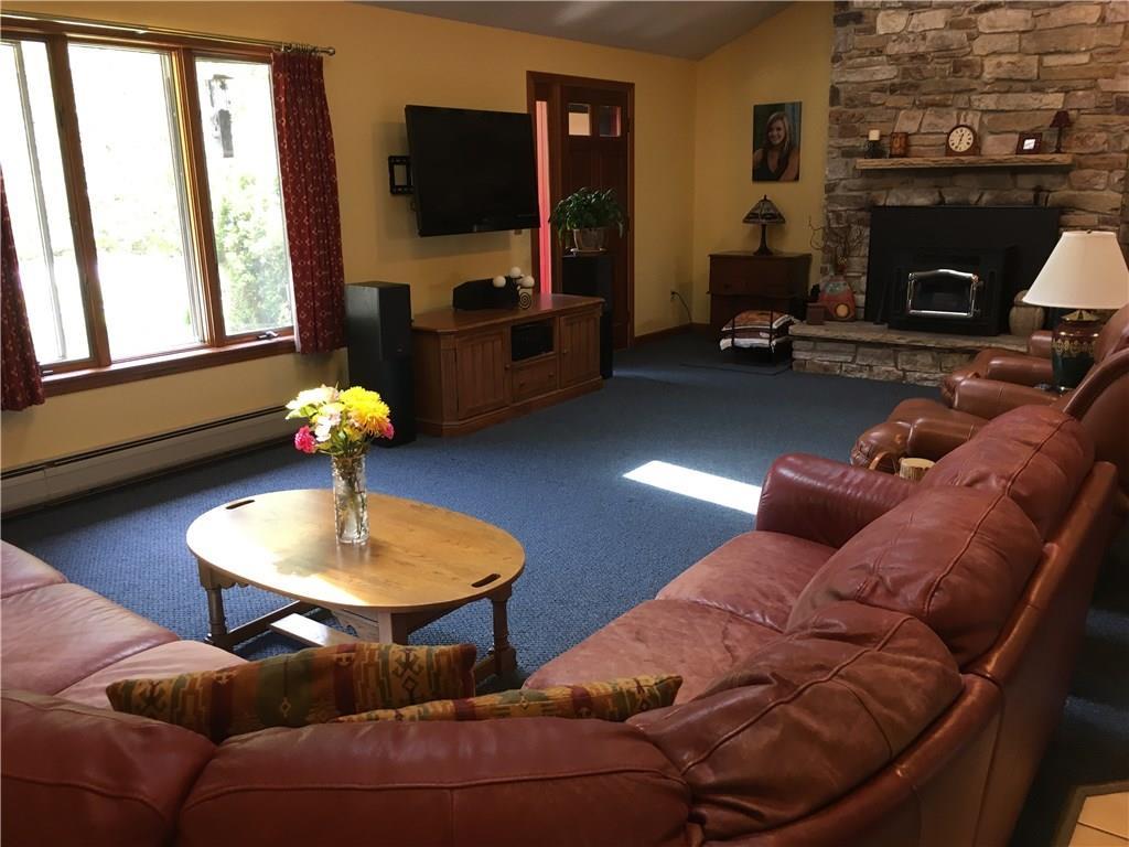 25 Crystal Lane Cumberland Center, ME 04021 - Photo 4 of 14 Livingroom