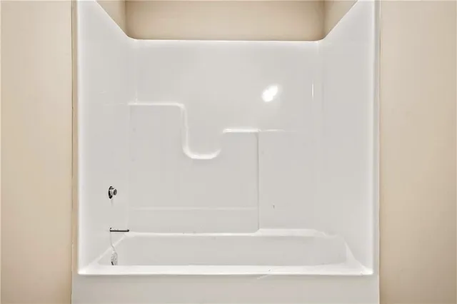 $265,000 | 705 Pearl, East Lynne, MO 64743