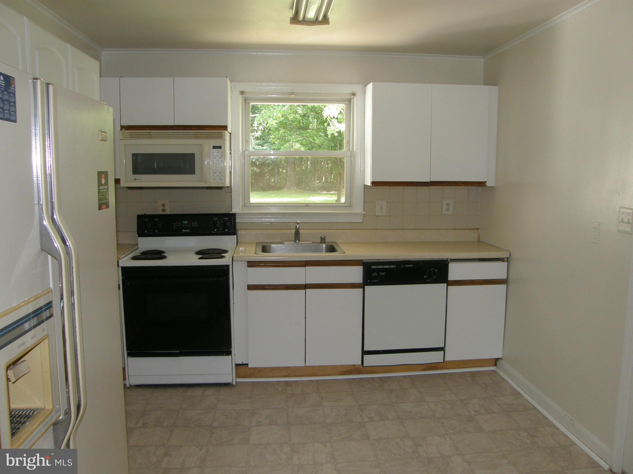 1250 Steamboat Road Shady Side, MD 20764 - Photo 3 of 13 Kitchen