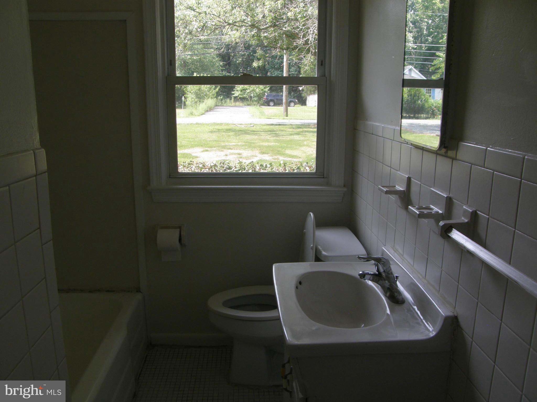 1250 Steamboat Road Shady Side, MD 20764 - Photo 8 of 13 Bath