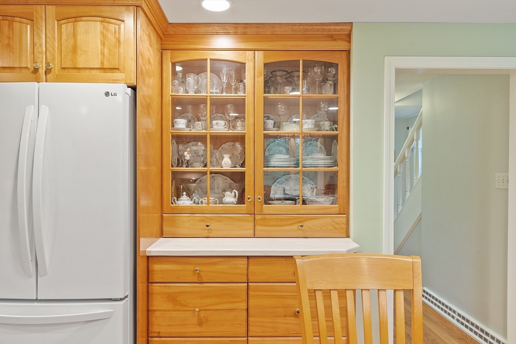8 Footpath Road Chelmsford, MA 01824 - Photo 11 of 42 Gallery Image 11