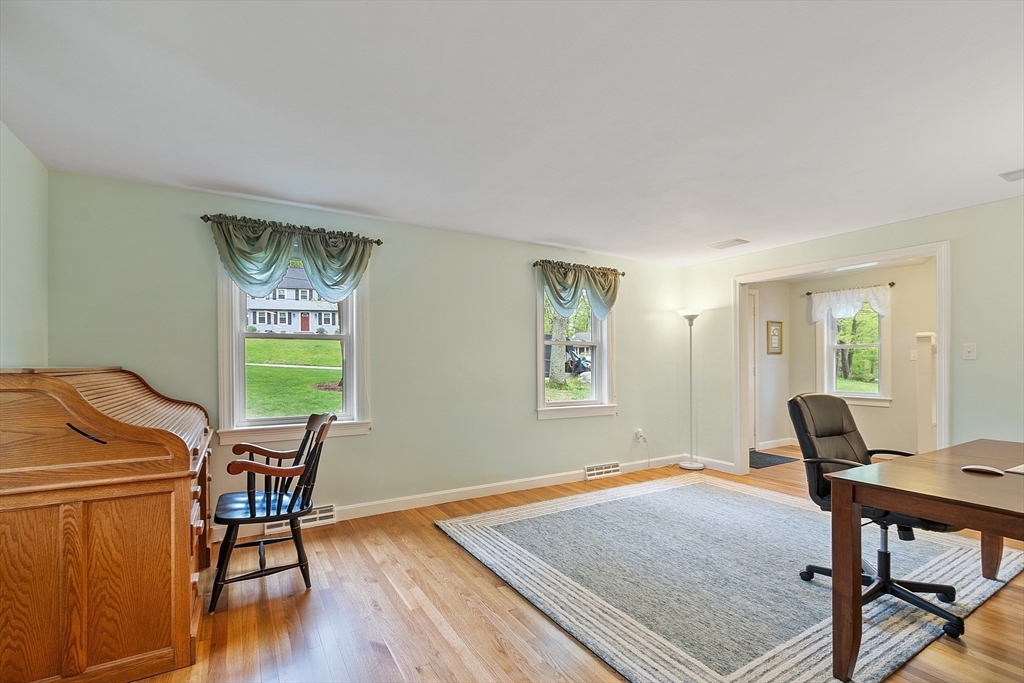 8 Footpath Road Chelmsford, MA 01824 - Photo 18 of 42 Gallery Image 18