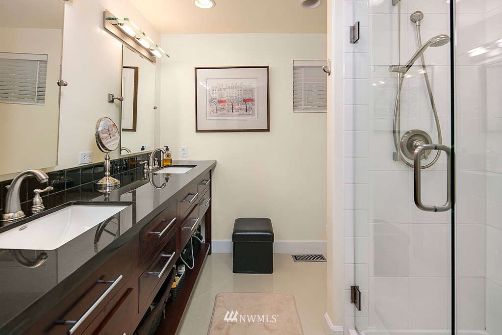 10510 Northeast 151st Street Bothell, WA 98011 - Photo 15 of 19 Gallery Image 15